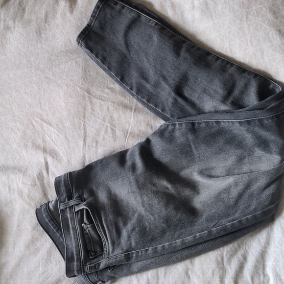 J Brand skinny crop - Picture 1 of 5